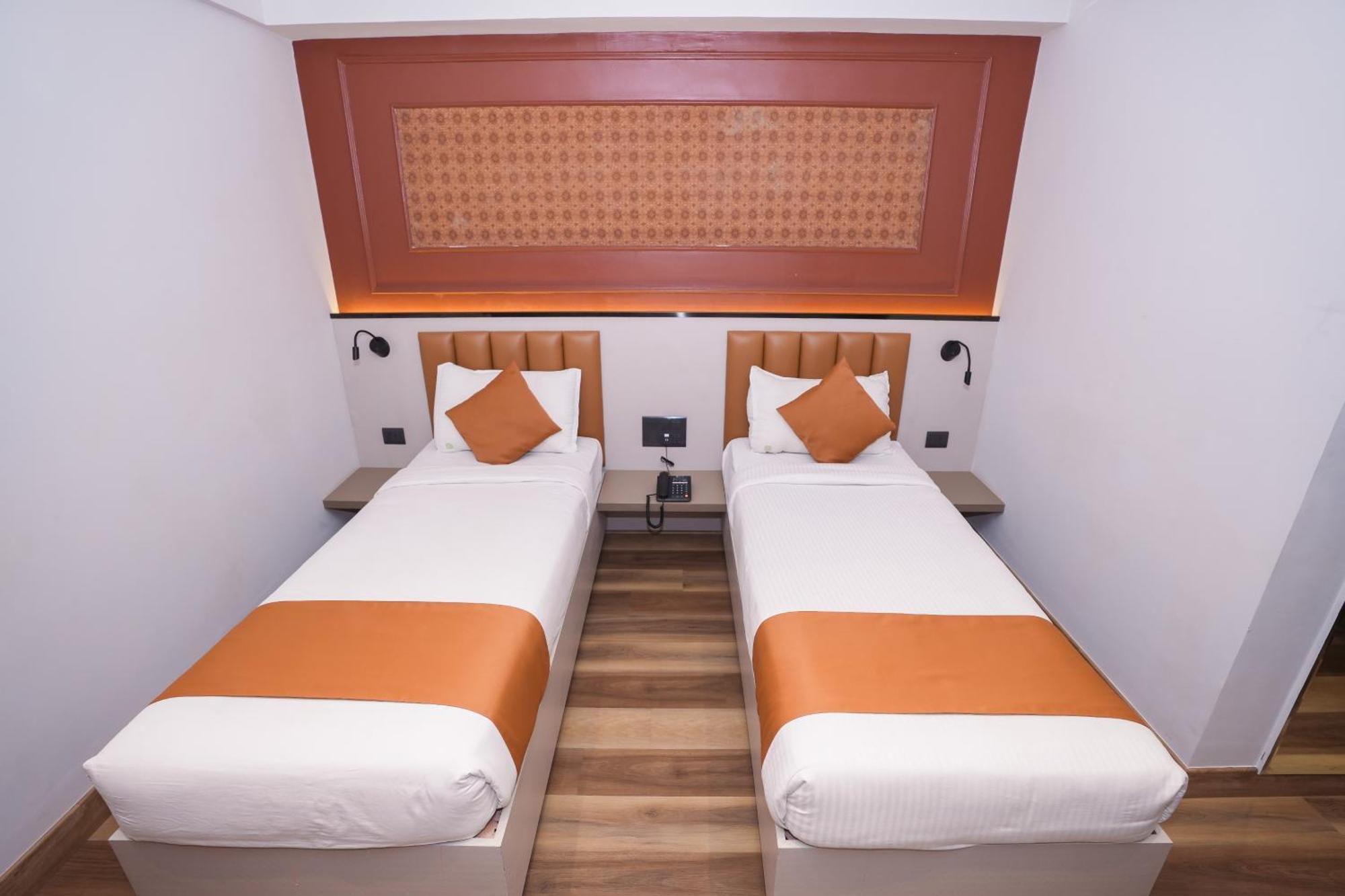Vaishnavi Residency Hotel Bangalore Exterior photo